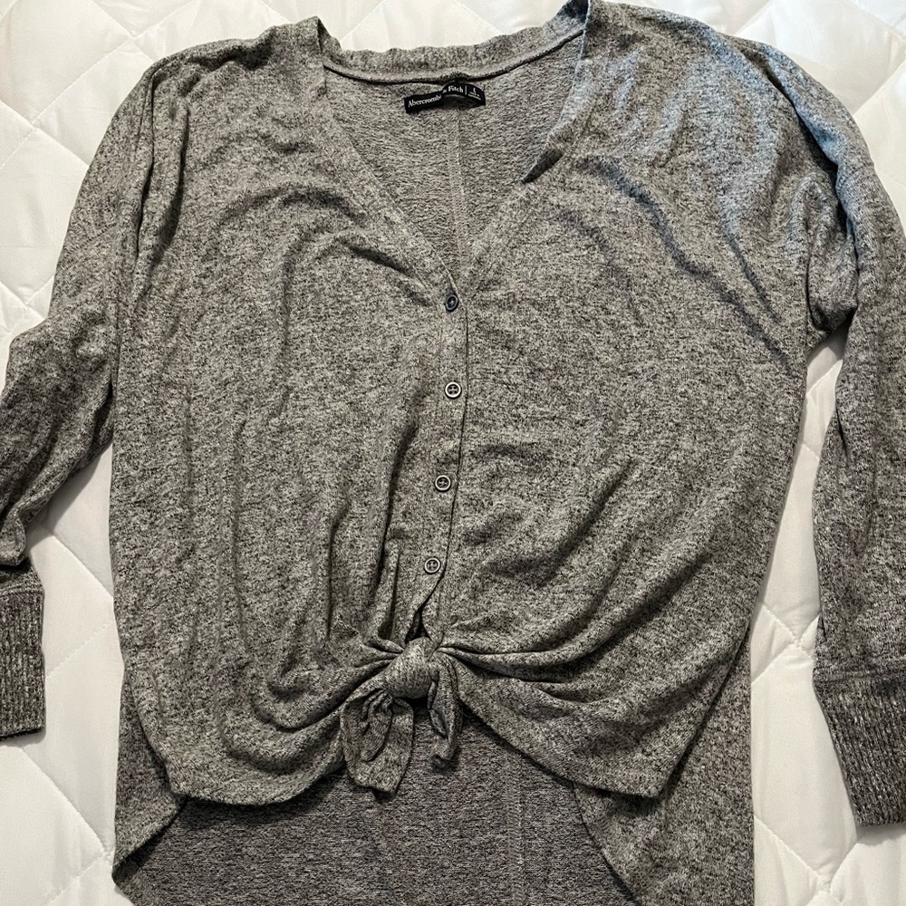 Abercrombie and Fitch sweater cardigan size L